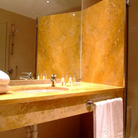 Hotel Poli 4*