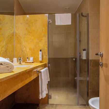 Hotel Poli 4*